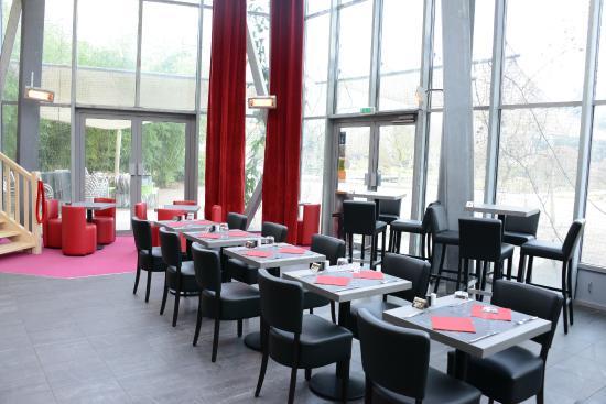 Le by S' du Jardin des Geants